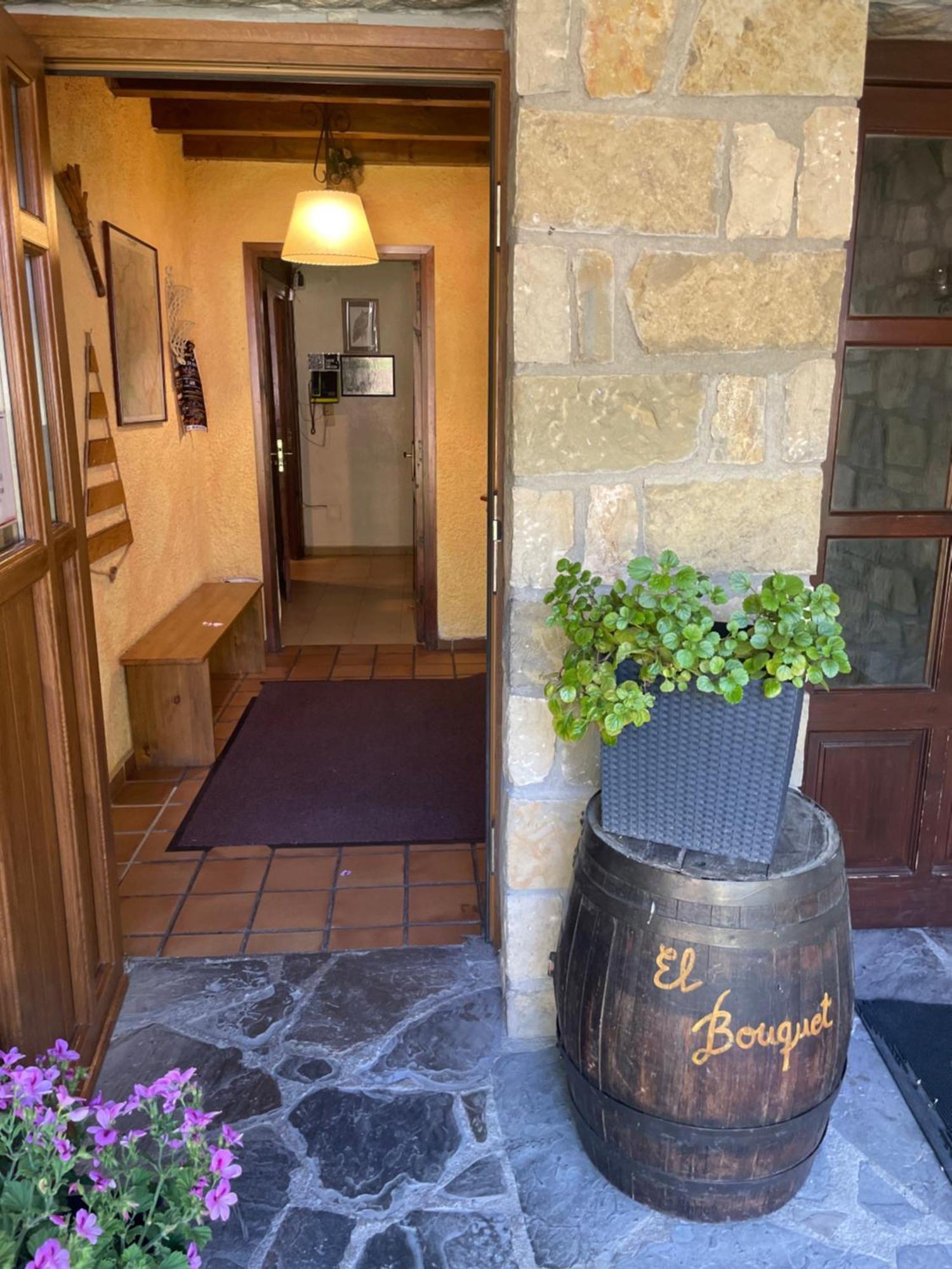 El Bouquet Hotel Pla de l'Ermita Exterior photo